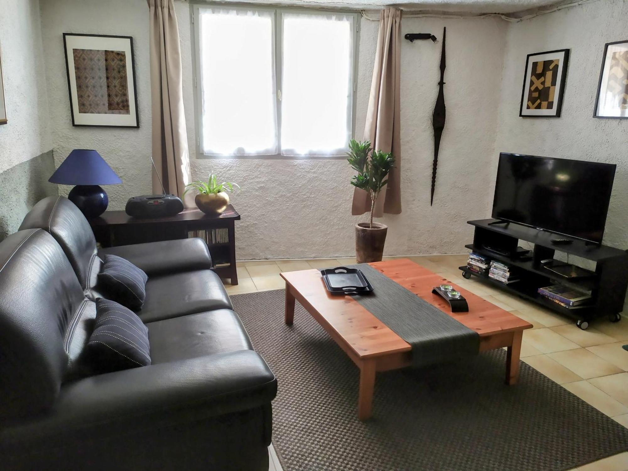 Appartement 55 M2 Proche Commerces Et Parking Rivesaltes Exterior foto